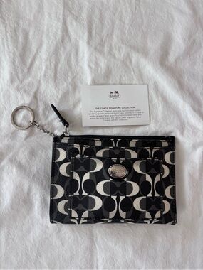 Coach Peyton Skinny Black & White Signature Zip Card Case with Keyring
